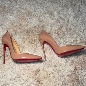Christian Louboutin So Kate